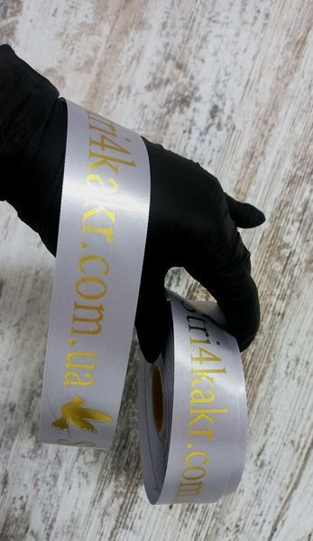 Сатинова стрічка 35мм з логотипом срібна 2831009947 фото